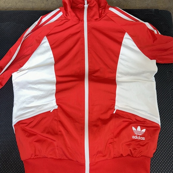 Adidas red and white 3 stripe jacket - Picture 2 of 3